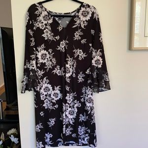 Black floral print knit dress